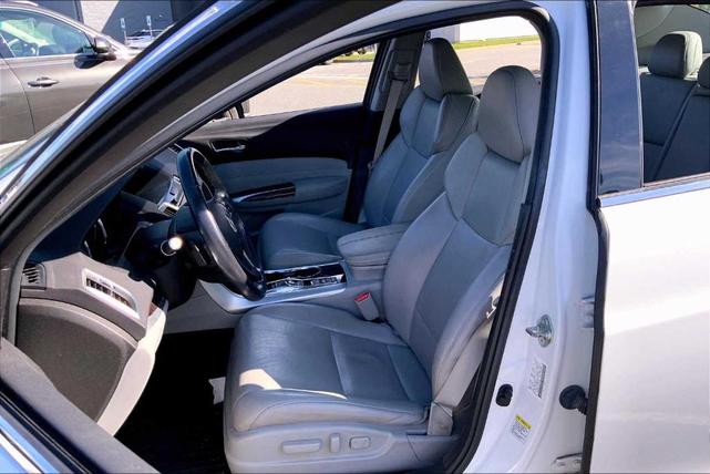 Photo of 2016 Bellanova White Pearl Acura TLX