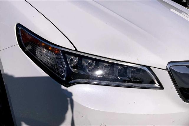 Photo of 2016 Bellanova White Pearl Acura TLX