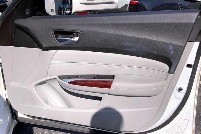 Photo of 2016 Bellanova White Pearl Acura TLX