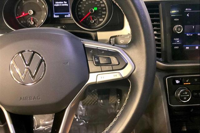Photo of 2021 Platinum Gray Metallic Volkswagen Atlas Cross Sport