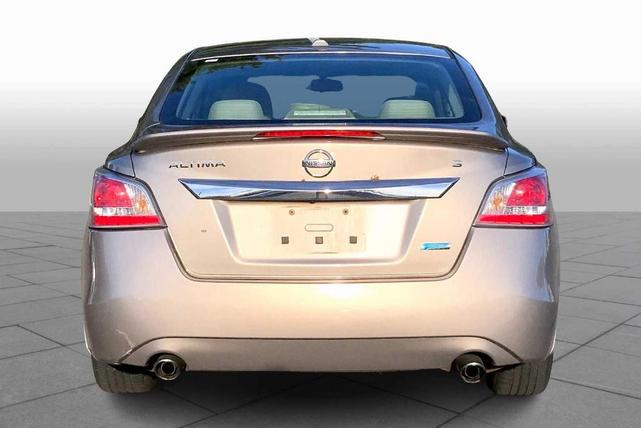 Photo of 2014 Saharan Stone Nissan Altima