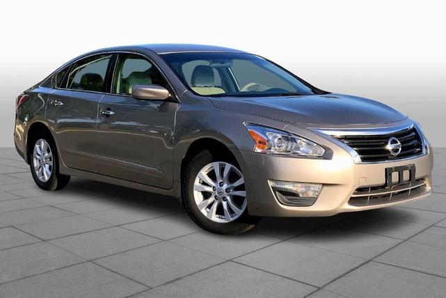Photo of 2014 Saharan Stone Nissan Altima