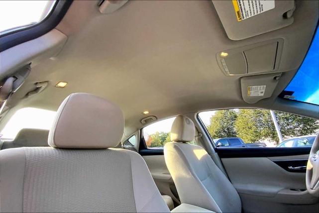 Photo of 2014 Saharan Stone Nissan Altima