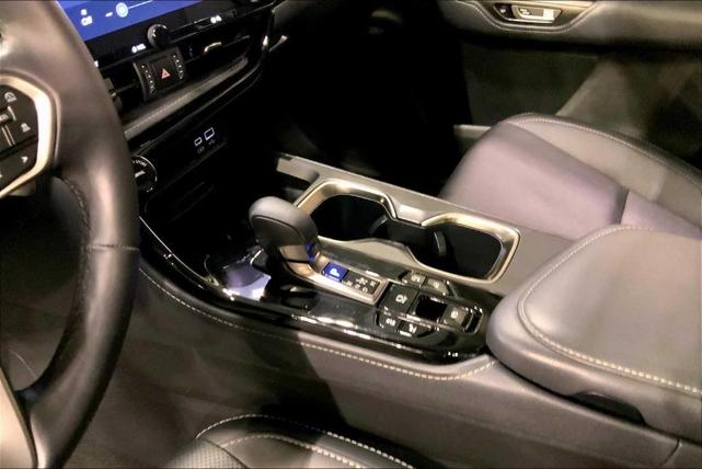 Photo of 2022 Atomic Silver Lexus NX 350