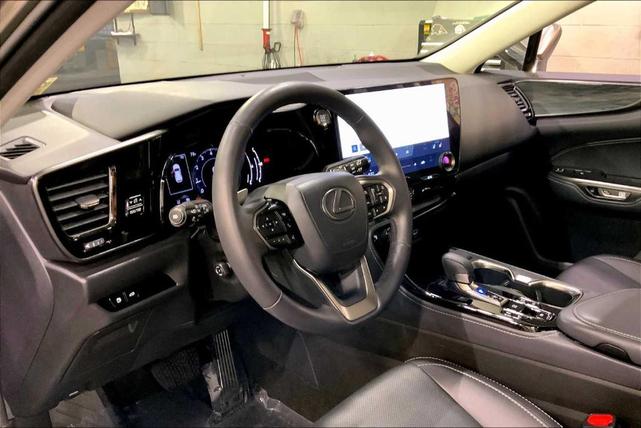 Photo of 2022 Atomic Silver Lexus NX 350