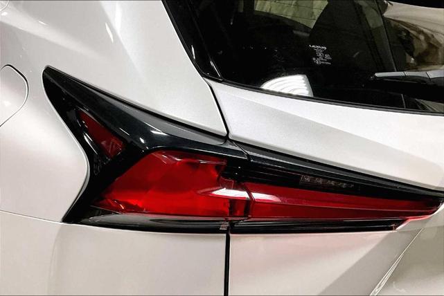 Photo of 2020 Eminent White Pearl Lexus NX 300h