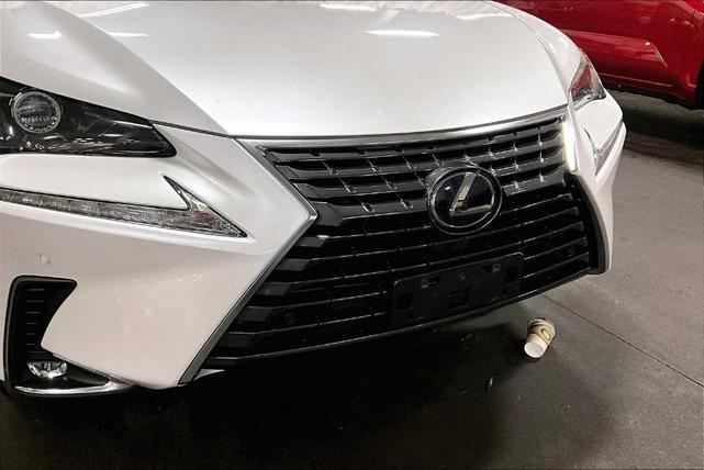 Photo of 2020 Eminent White Pearl Lexus NX 300h