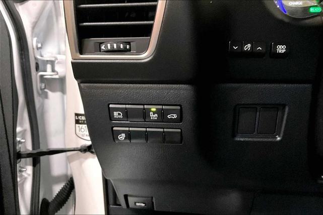 Photo of 2020 Eminent White Pearl Lexus NX 300h