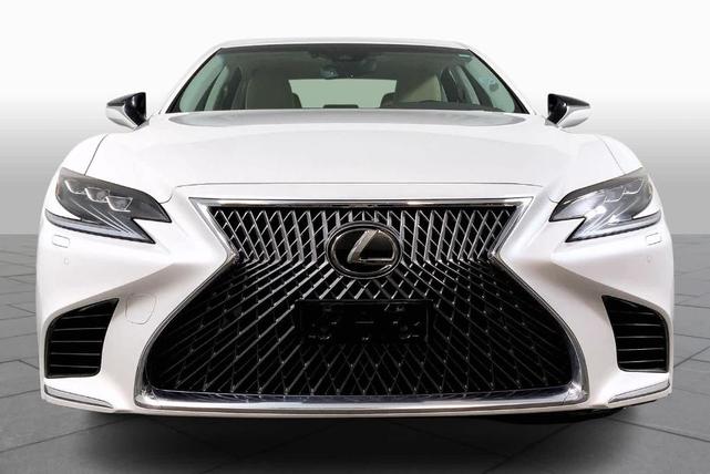 Photo of 2018 Eminent White Pearl Lexus LS 500
