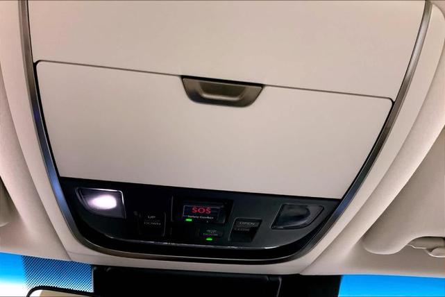 Photo of 2018 Eminent White Pearl Lexus LS 500