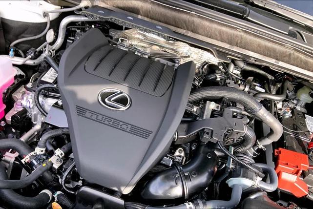 Photo of 2025 White Lexus RX 350