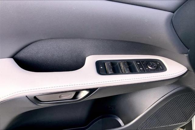 Photo of 2025 White Lexus RX 350