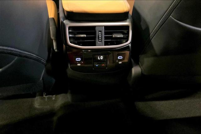 Photo of 2025 Eminent White Pearl Lexus RX 350