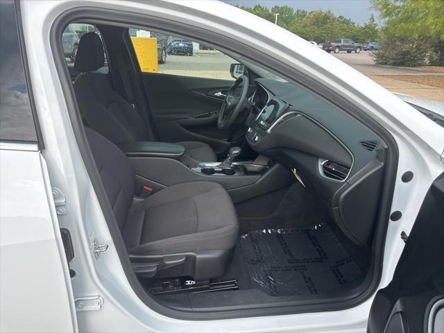 Photo of 2023 Summit White Chevrolet Malibu
