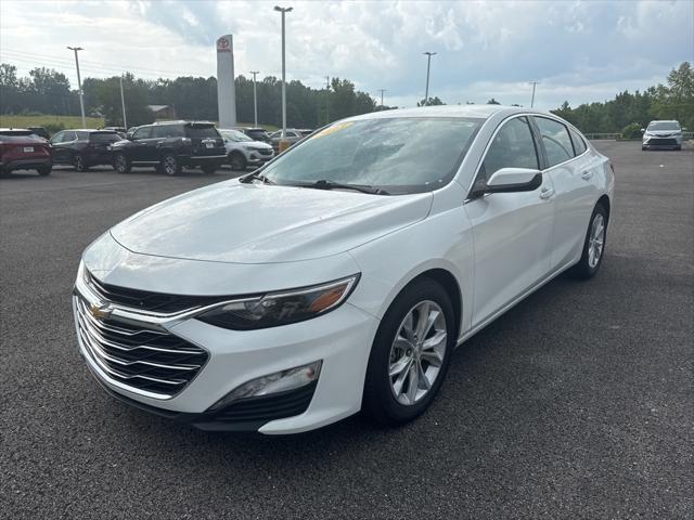 Photo of 2023 Summit White Chevrolet Malibu