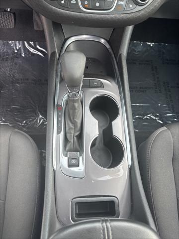 Photo of 2023 Summit White Chevrolet Malibu