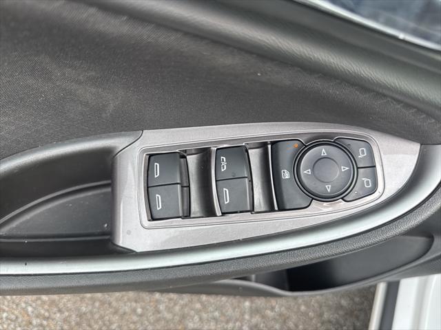 Photo of 2023 Summit White Chevrolet Malibu