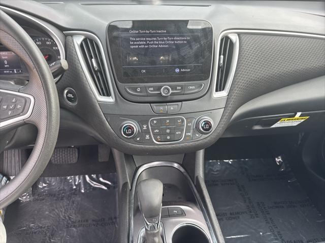 Photo of 2023 Summit White Chevrolet Malibu