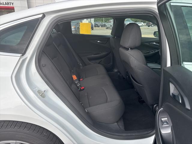 Photo of 2023 Summit White Chevrolet Malibu