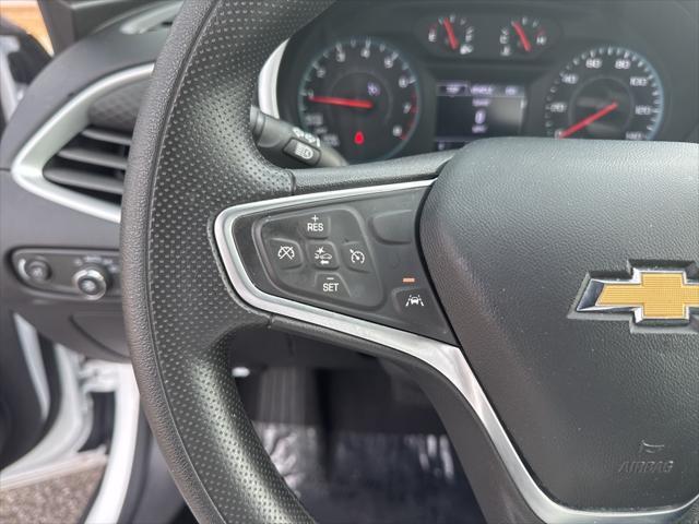 Photo of 2023 Summit White Chevrolet Malibu