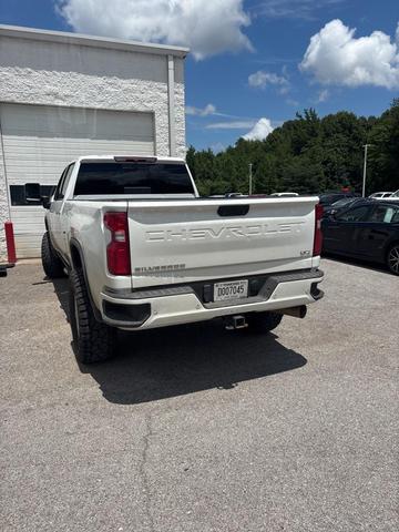 Photo of 2022 Summit White Chevrolet Silverado 3500