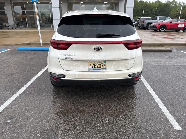 Photo of 2021 Snow White Pearl Kia Sportage