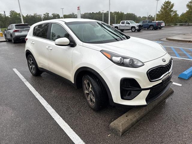 Photo of 2021 Snow White Pearl Kia Sportage