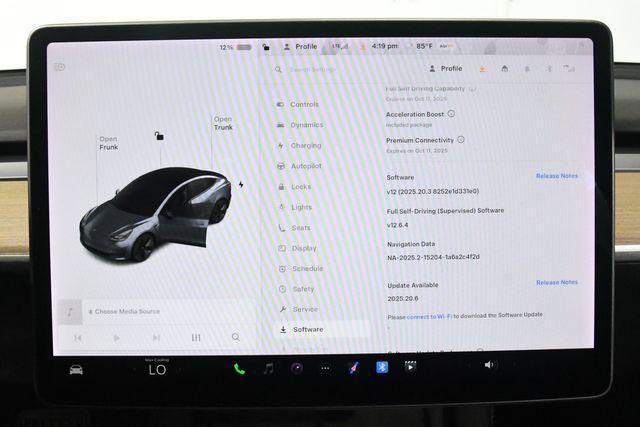 Photo of 2021 Gray Tesla Model 3