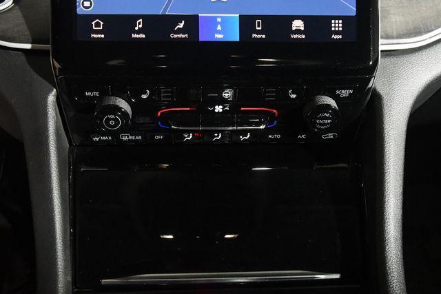 Photo of 2022 Silver Zynith Jeep Grand Cherokee 4xe