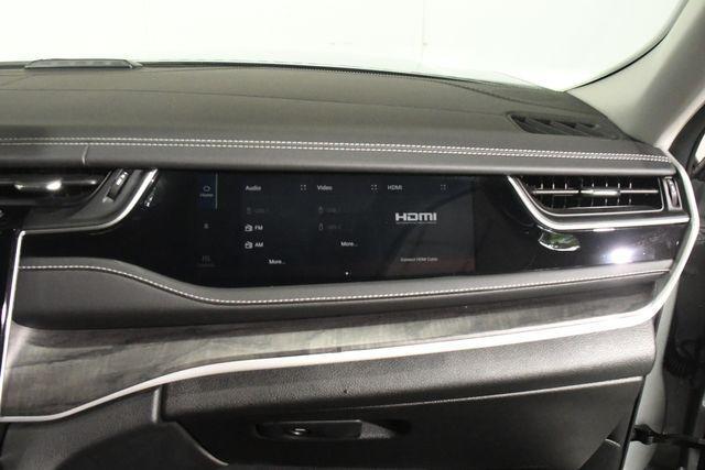 Photo of 2022 Silver Zynith Jeep Grand Cherokee 4xe