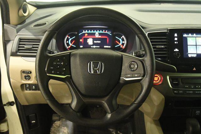 Photo of 2019 White Diamond Pearl Honda Pilot