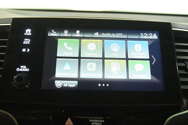 Photo of 2019 White Diamond Pearl Honda Pilot