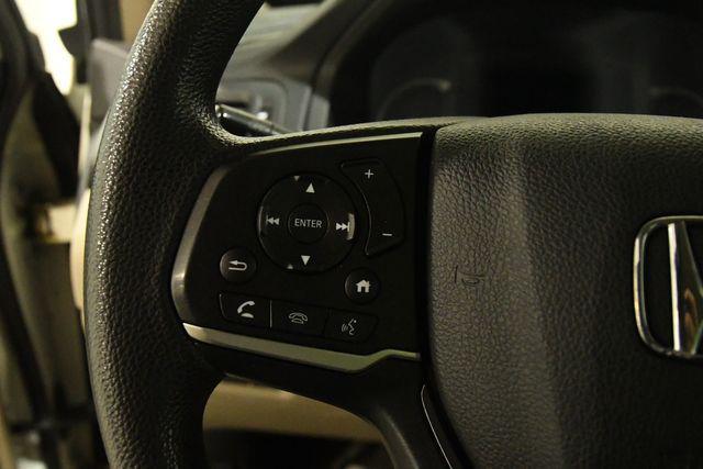 Photo of 2019 White Diamond Pearl Honda Pilot