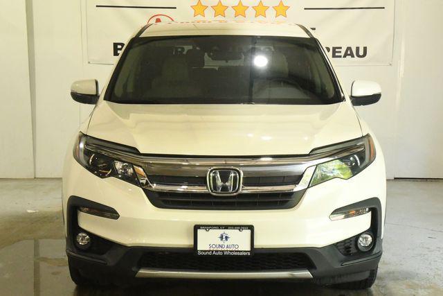 Photo of 2019 White Diamond Pearl Honda Pilot