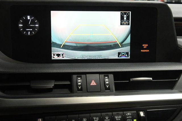 Photo of 2021 Eminent White Pearl Lexus ES 250