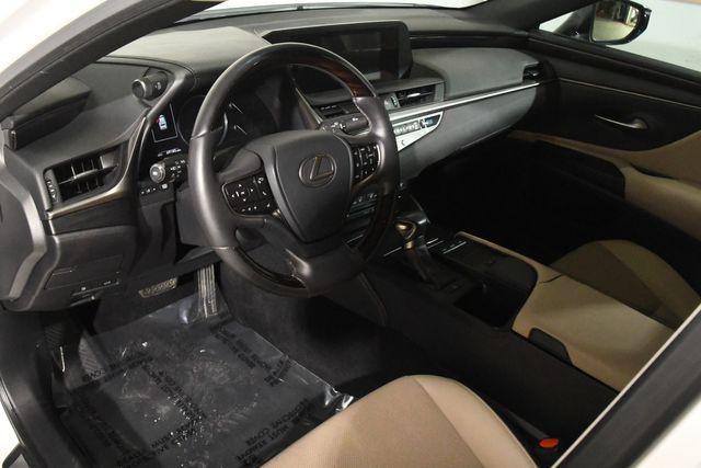 Photo of 2021 Eminent White Pearl Lexus ES 250