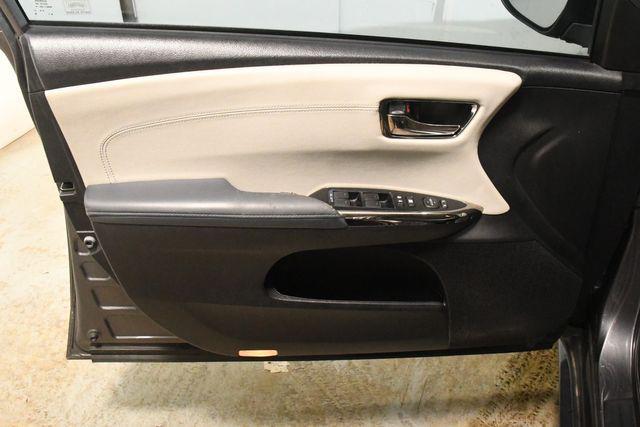 Photo of 2014 Magnetic Gray Metallic Toyota Avalon