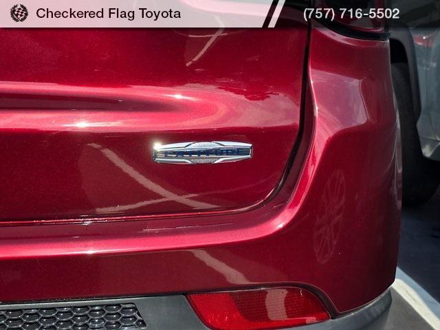 Photo of 2022 Velvet Red Pearlcoat Jeep Compass