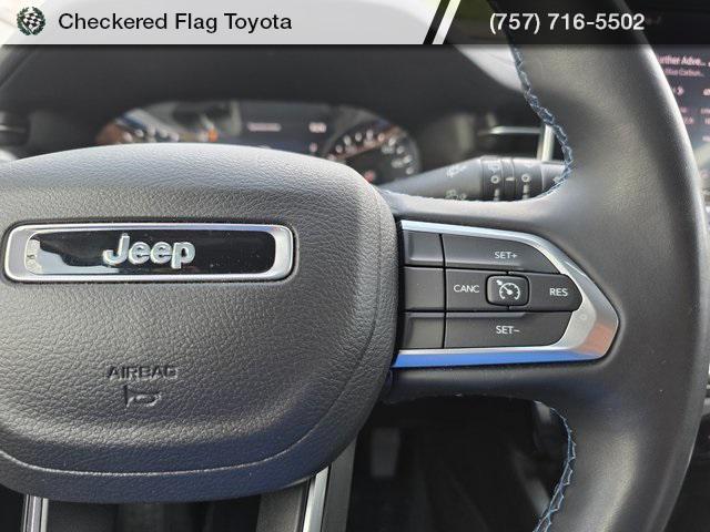 Photo of 2022 Velvet Red Pearlcoat Jeep Compass