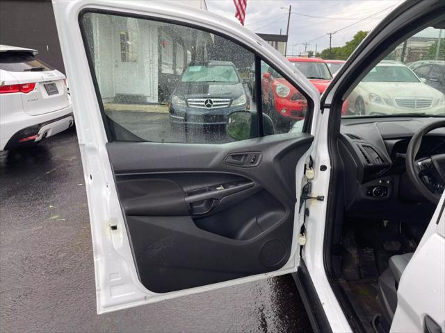 Photo of 2016 Frozen White Ford Transit Connect