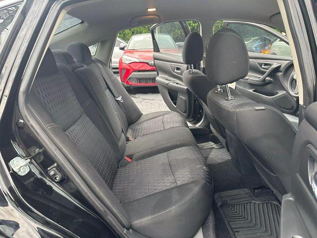Photo of 2018 Super Black Nissan Altima