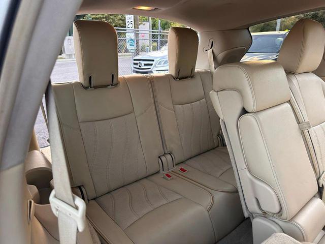 Photo of 2014 Moonlight White INFINITI QX60