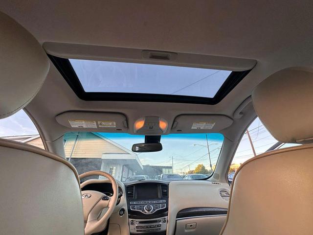 Photo of 2014 Moonlight White INFINITI QX60