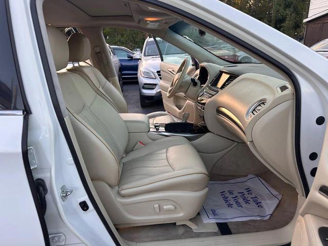 Photo of 2014 Moonlight White INFINITI QX60