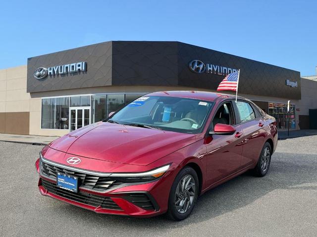 Photo of 2024 Red Hyundai ELANTRA