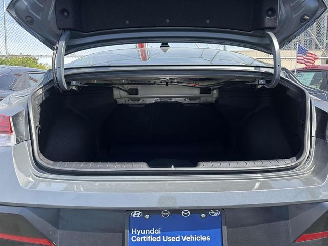 Photo of 2024 Gray Hyundai ELANTRA