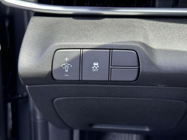 Photo of 2024 Gray Hyundai ELANTRA