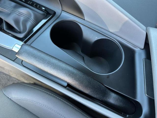 Photo of 2025 Gray Hyundai ELANTRA