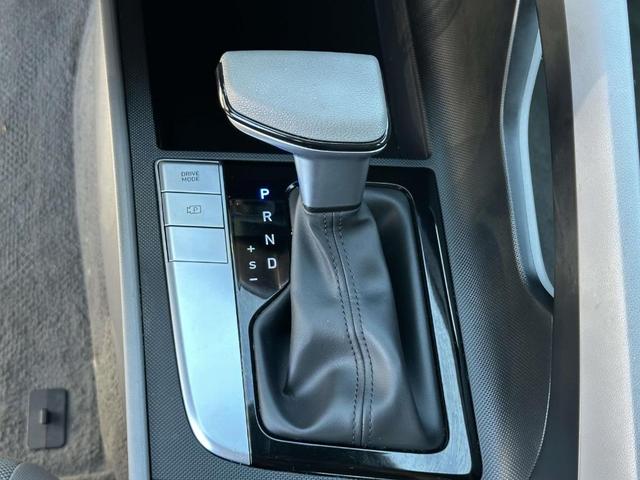Photo of 2025 Gray Hyundai ELANTRA