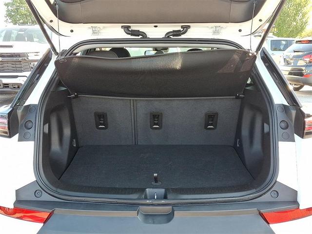 Photo of 2022 Summit White Chevrolet Bolt EUV